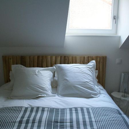 Bed and Breakfast La Cour Soubespin Лилль Экстерьер фото